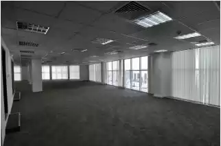 Коммерческий Готовая недвижимость Н/Ф Офис  в аренду в Аль-Садд , Доха #13203 - 1  image 