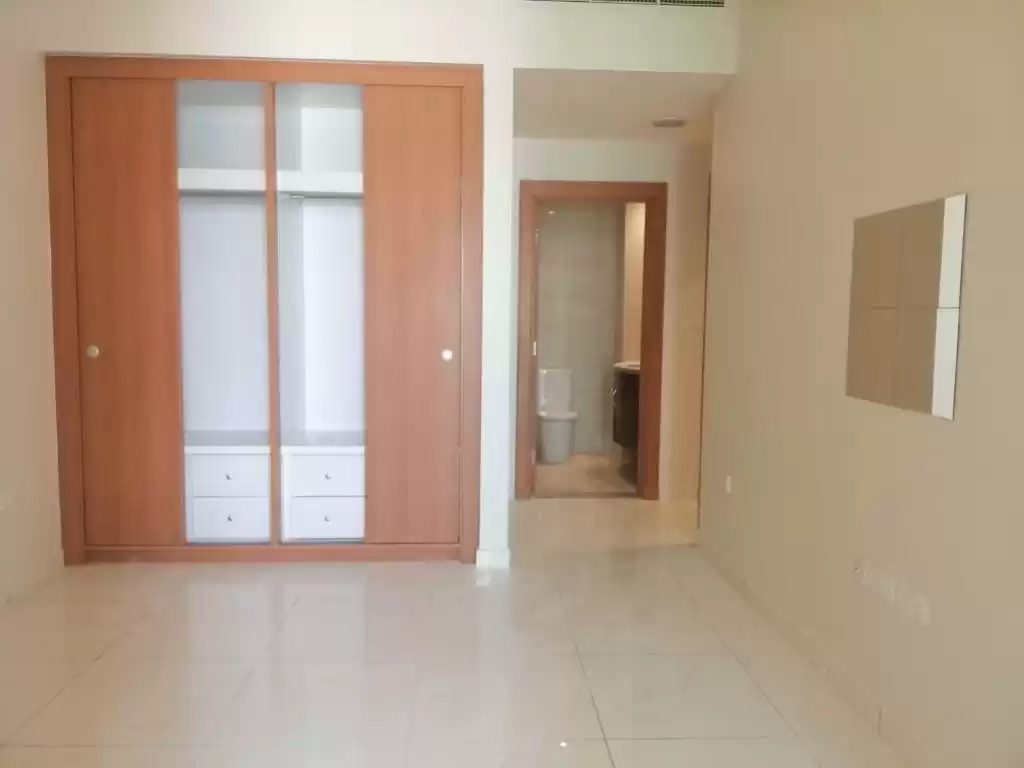 Résidentiel Propriété prête 2 chambres S / F Appartement  a louer au Al-Sadd , Doha #13205 - 1  image 