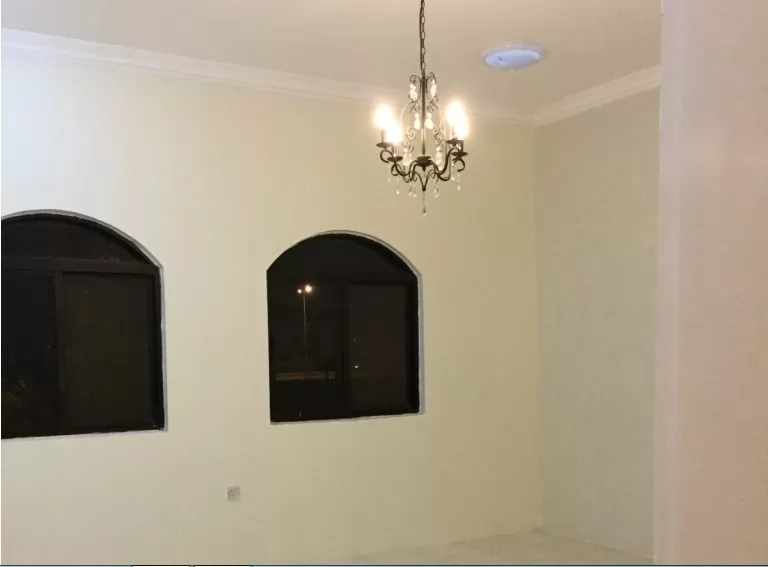 Residential Ready Property 2 Bedrooms U/F Standalone Villa  for rent in Old-Airport , Doha-Qatar #13221 - 1  image 