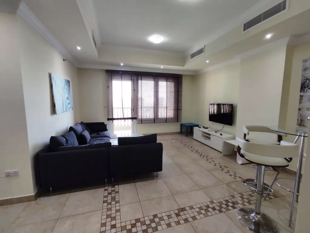 Residential Ready Property 2 Bedrooms F/F Apartment  for rent in The-Pearl-Qatar , Doha-Qatar #13226 - 1  image 