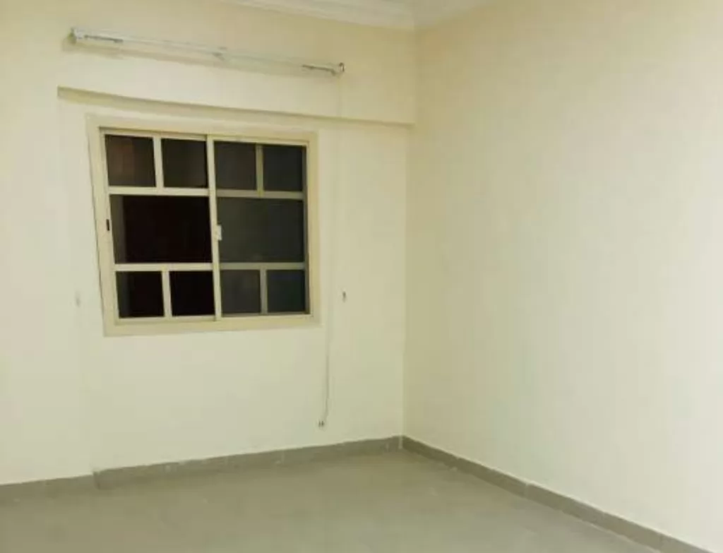 Residential Ready Property 2 Bedrooms F/F Apartment  for rent in Al Sadd , Doha #13282 - 2  image 