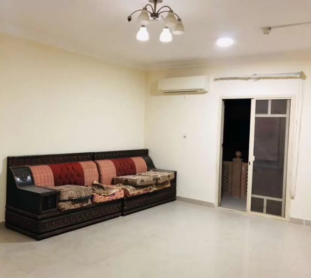 Residential Ready Property 2 Bedrooms F/F Apartment  for rent in Al Sadd , Doha #13282 - 1  image 
