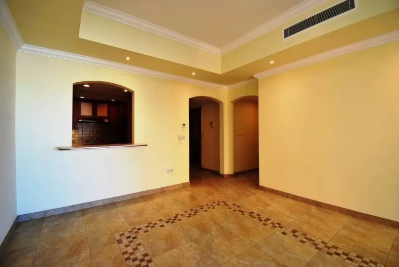Жилой Готовая недвижимость 2 спальни С/Ж Квартира  в аренду в Доха #13284 - 1  image 