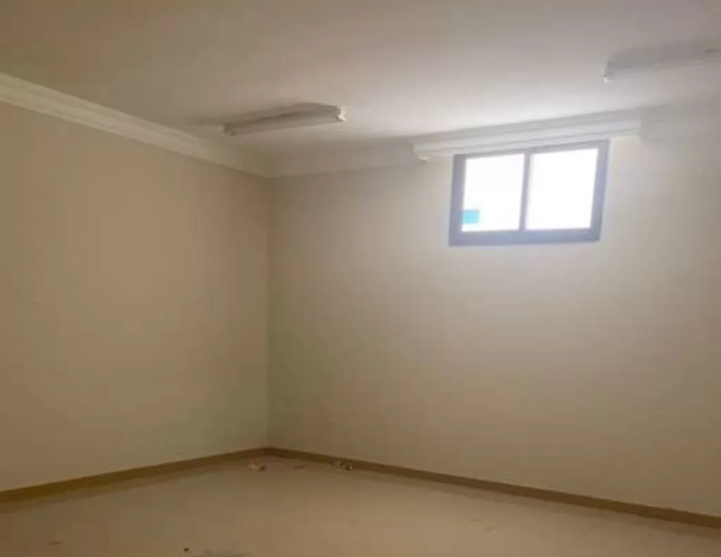Residential Ready Property 2 Bedrooms U/F Apartment  for rent in Doha #13330 - 2  image 