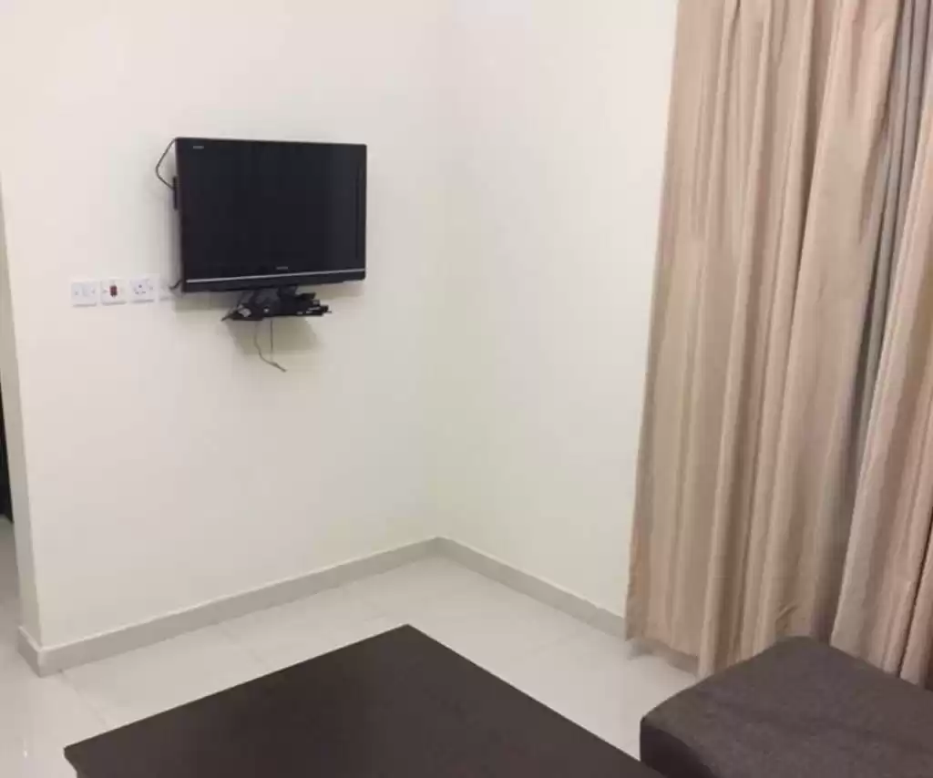 Résidentiel Propriété prête 1 chambre F / F Appartement  a louer au Doha #13331 - 1  image 