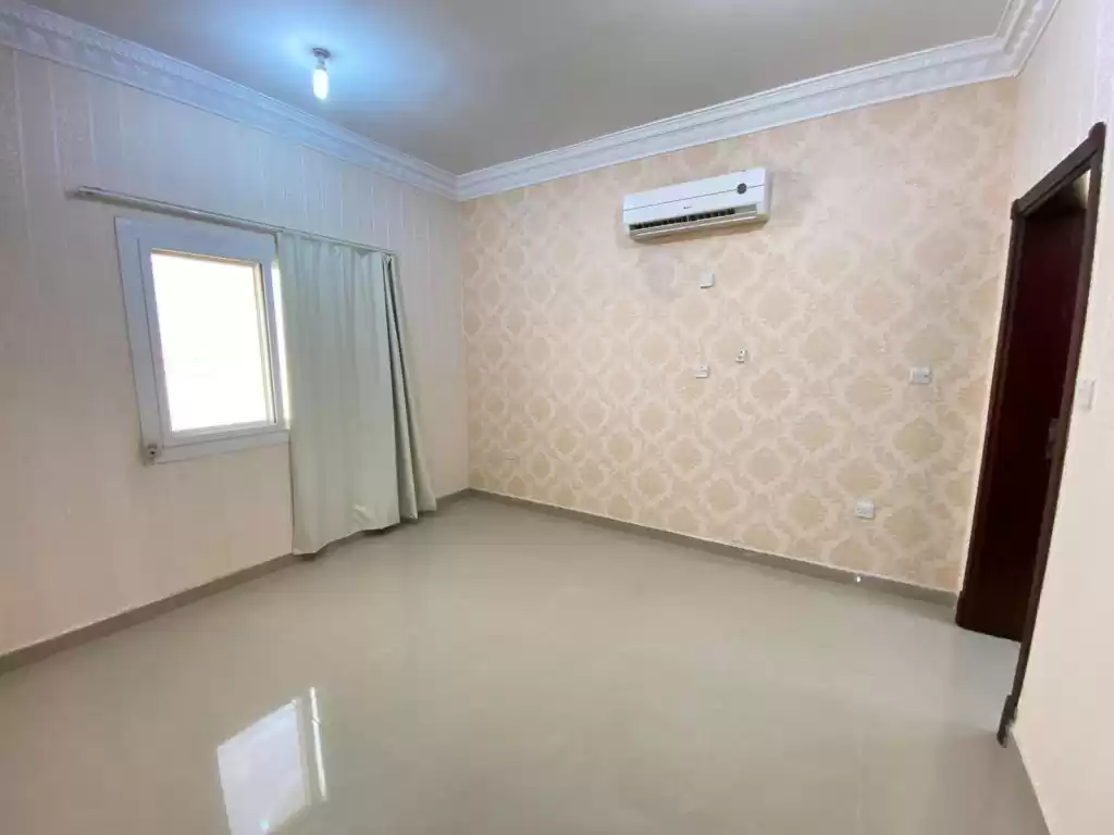 住宅 就绪物业 3 间卧室 U/F 公寓  出租 在 萨德 , 多哈 #13348 - 1  image 