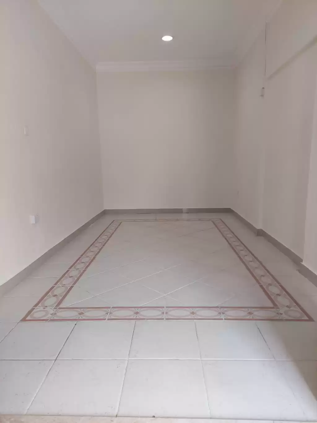 Residential Ready Property 1 Bedroom U/F Apartment  for rent in Al Sadd , Doha #13370 - 1  image 