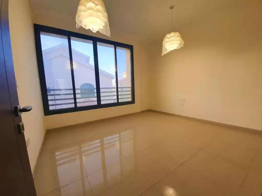 Жилой Готовая недвижимость 4 спальни С/Ж Вилла в комплексе  в аренду в Аль-Садд , Доха #13380 - 1  image 