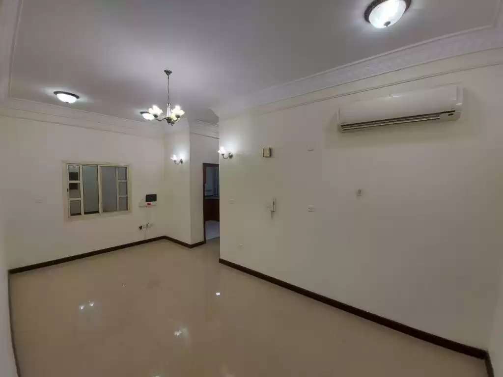 Residential Ready Property 2 Bedrooms U/F Apartment  for rent in Al Sadd , Doha #13388 - 1  image 
