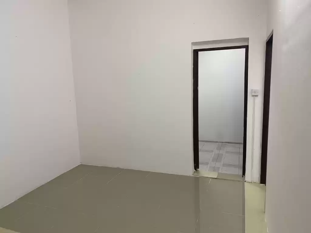 Residential Ready Property 1 Bedroom U/F Apartment  for rent in Al Sadd , Doha #13389 - 1  image 