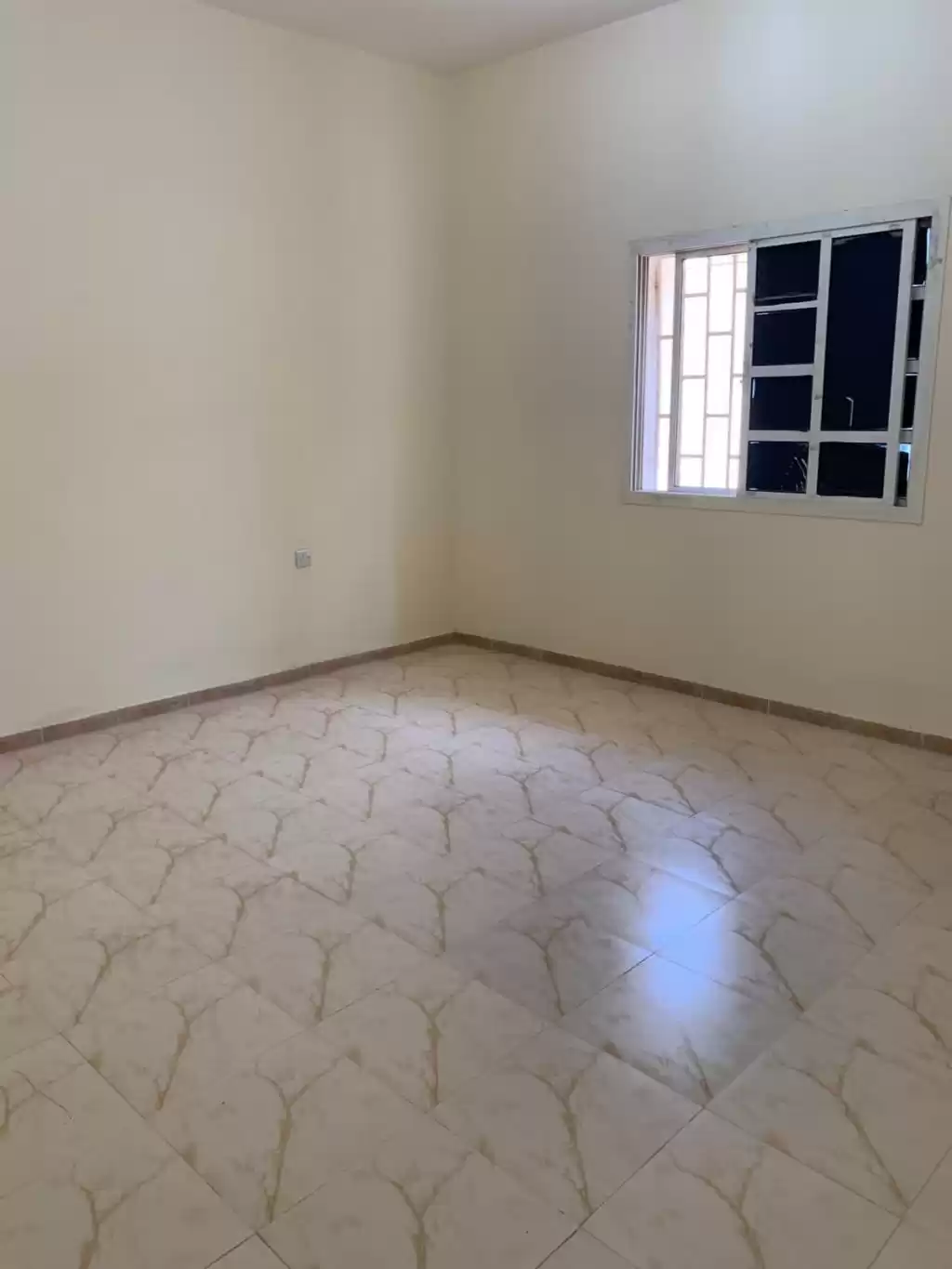 住宅 就绪物业 工作室 U/F 公寓  出租 在 萨德 , 多哈 #13405 - 1  image 