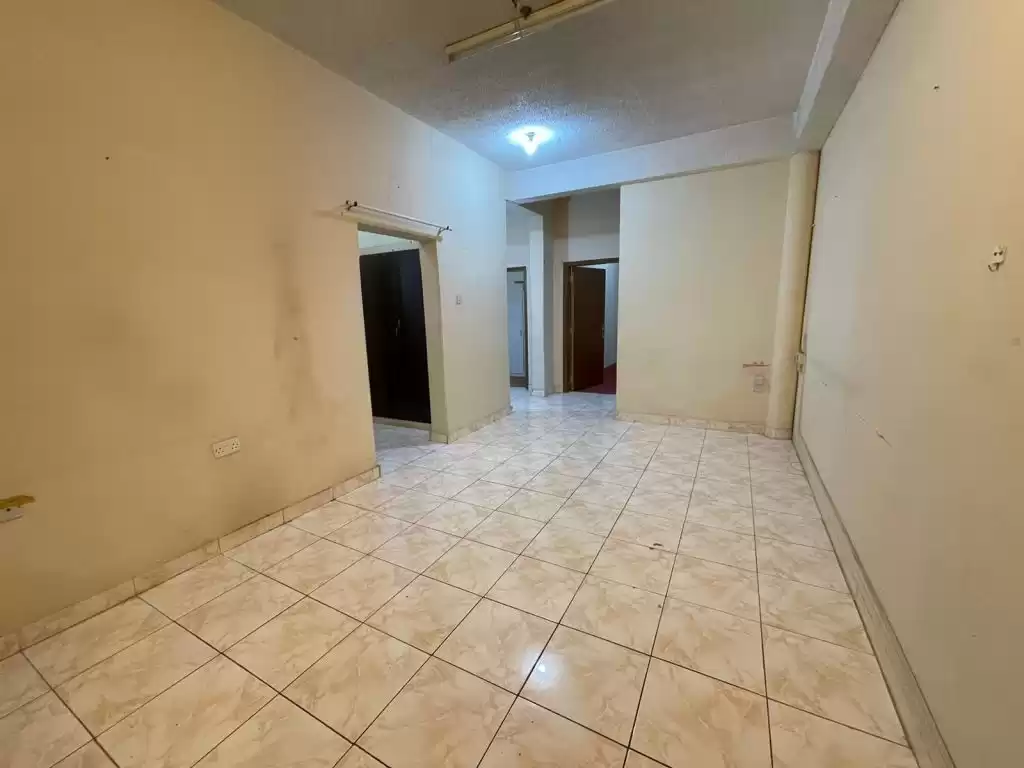 Residential Ready Property 3 Bedrooms U/F Apartment  for rent in Al Sadd , Doha #13409 - 1  image 