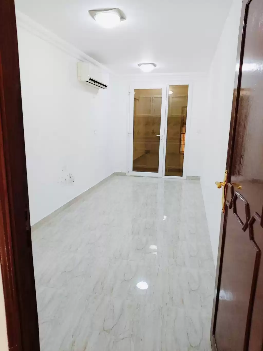 Residencial Listo Propiedad 1 dormitorio U / F Apartamento  alquiler en al-sad , Doha #13439 - 1  image 