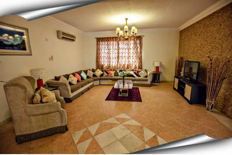 Residencial Listo Propiedad 3 dormitorios F / F Villa en Compound  alquiler en al-sad , Doha #13472 - 1  image 