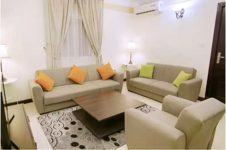 住宅 就绪物业 2 间卧室 楼/楼 公寓  出租 在 萨德 , 多哈 #13508 - 1  image 
