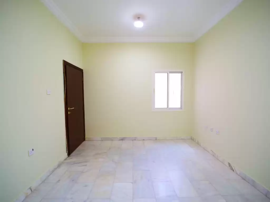 Wohn Klaar eigendom 1 Schlafzimmer U/F Wohnung  zu vermieten in Al Sadd , Doha #13521 - 1  image 