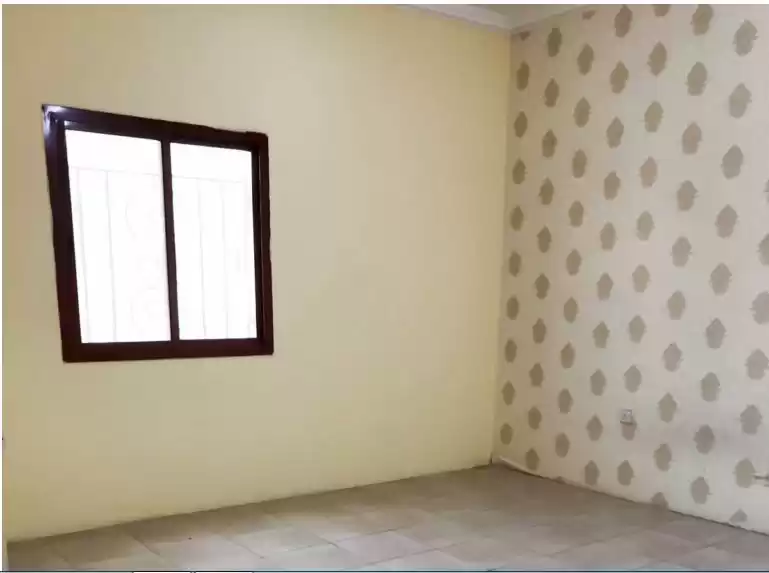 Жилой Готовая недвижимость 2 спальни Н/Ф Квартира  в аренду в Аль-Садд , Доха #13535 - 1  image 