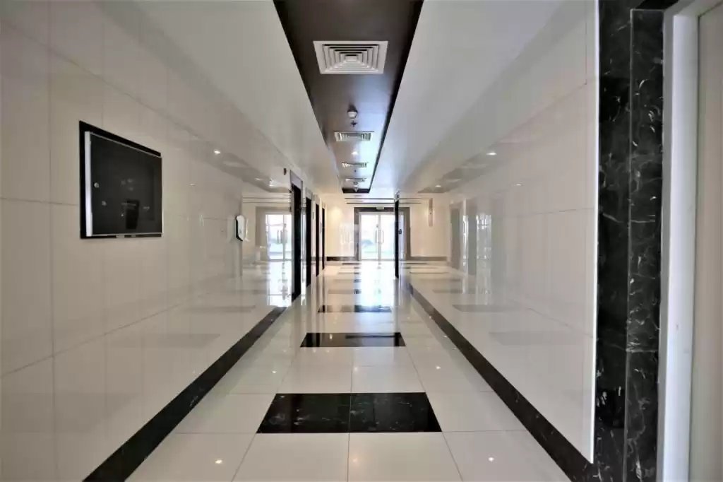 Résidentiel Propriété prête 2 chambres U / f Appartement  a louer au Al-Sadd , Doha #13556 - 1  image 