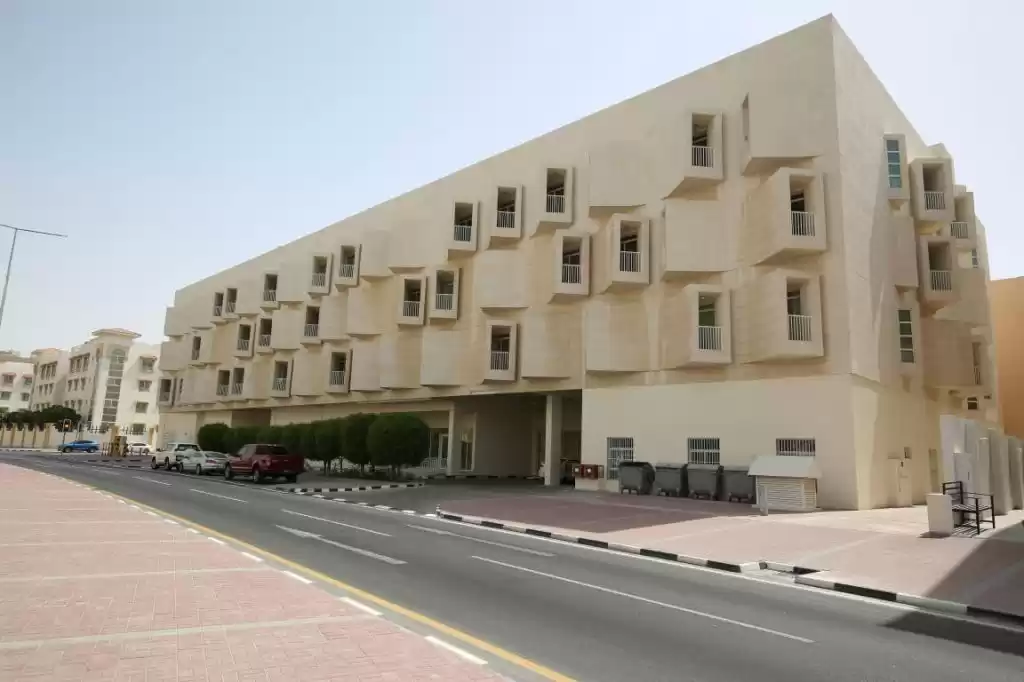 Wohn Klaar eigendom 1 Schlafzimmer F/F Wohnung  zu vermieten in Al Sadd , Doha #13560 - 1  image 