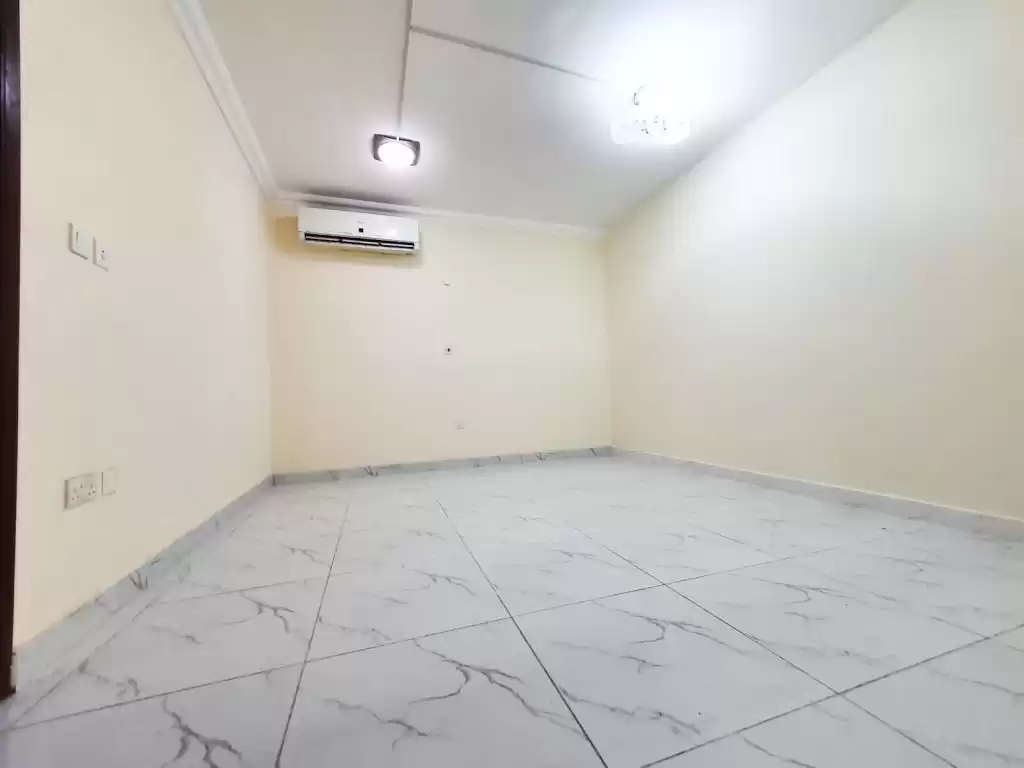 Résidentiel Propriété prête Studio U / f Appartement  a louer au Doha #13570 - 1  image 
