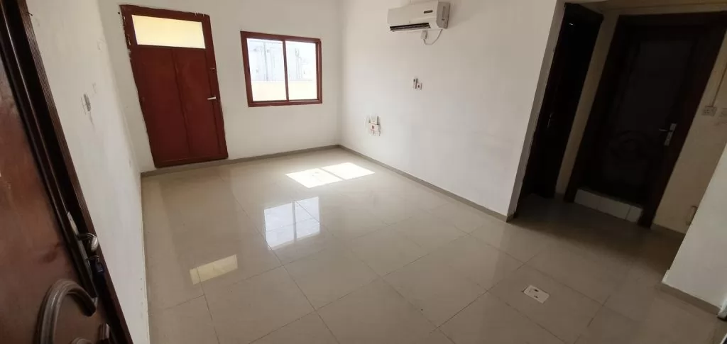 Residential Ready Property 1 Bedroom U/F Apartment  for rent in Al-Thumama , Doha-Qatar #13580 - 1  image 