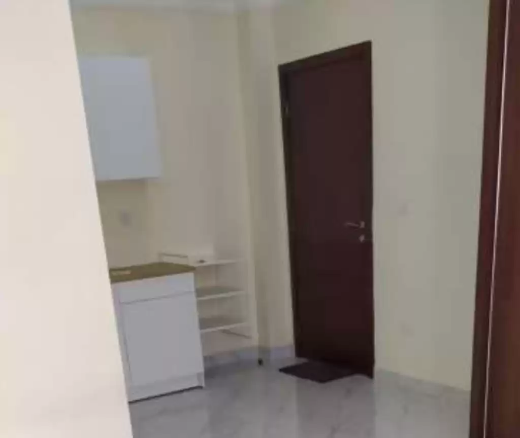 Residential Ready Property 1 Bedroom U/F Apartment  for rent in Doha #13616 - 1  image 