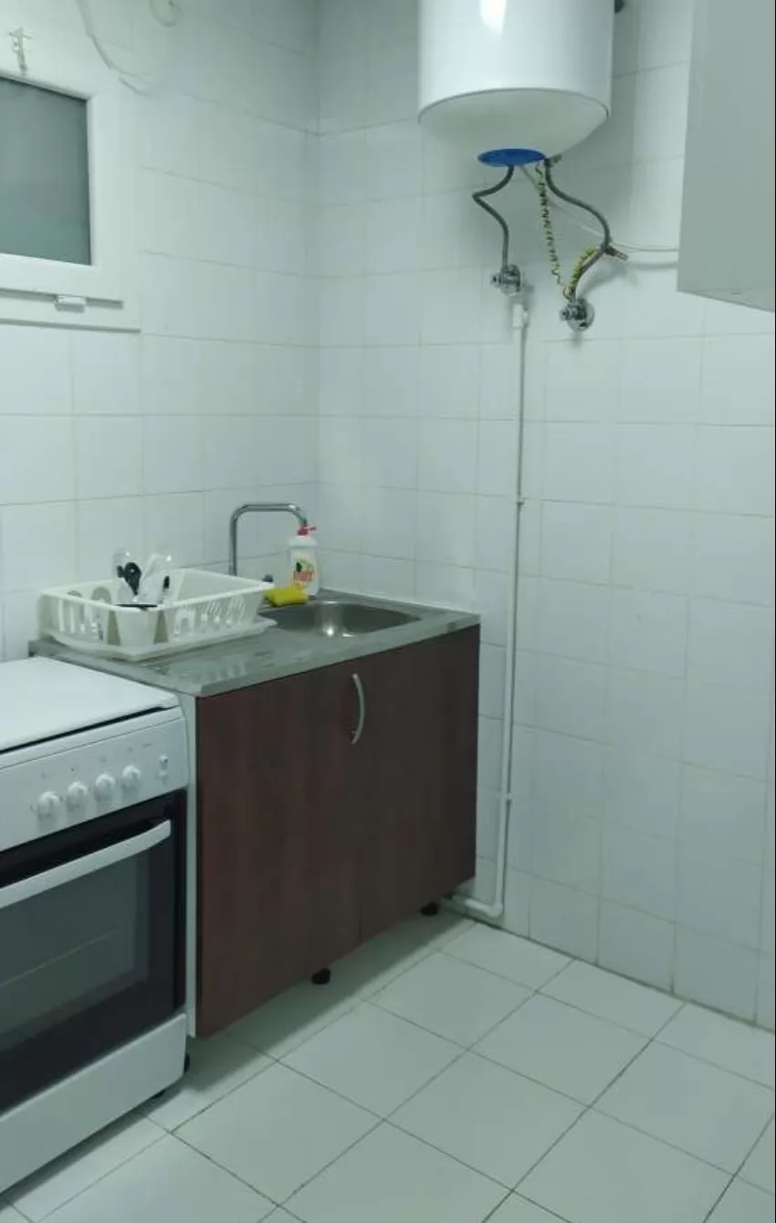 Residential Ready Property 1 Bedroom U/F Apartment  for rent in Doha-Qatar #13618 - 3  image 