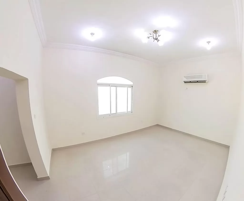 Жилой Готовая недвижимость 3 спальни Н/Ф Вилла в комплексе  в аренду в Аль-Садд , Доха #13637 - 1  image 