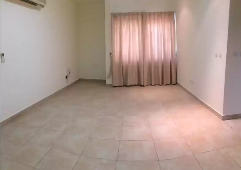 Residential Ready Property 2 Bedrooms S/F Apartment  for rent in Al Sadd , Doha #13653 - 1  image 