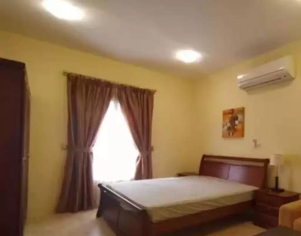 Wohn Klaar eigendom 2 Schlafzimmer F/F Wohnung  zu vermieten in Al Sadd , Doha #13679 - 1  image 