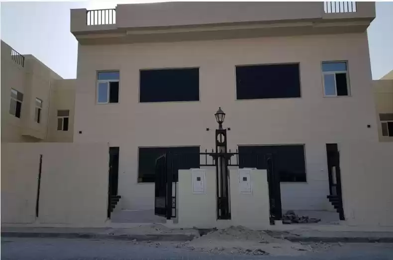 Résidentiel Propriété prête 7 chambres U / f Villa autonome  a louer au Al-Sadd , Doha #13705 - 1  image 
