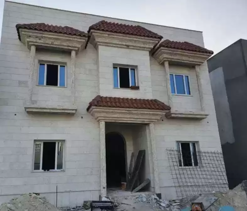 Residential Ready Property 6 Bedrooms U/F Standalone Villa  for sale in Doha #13733 - 1  image 
