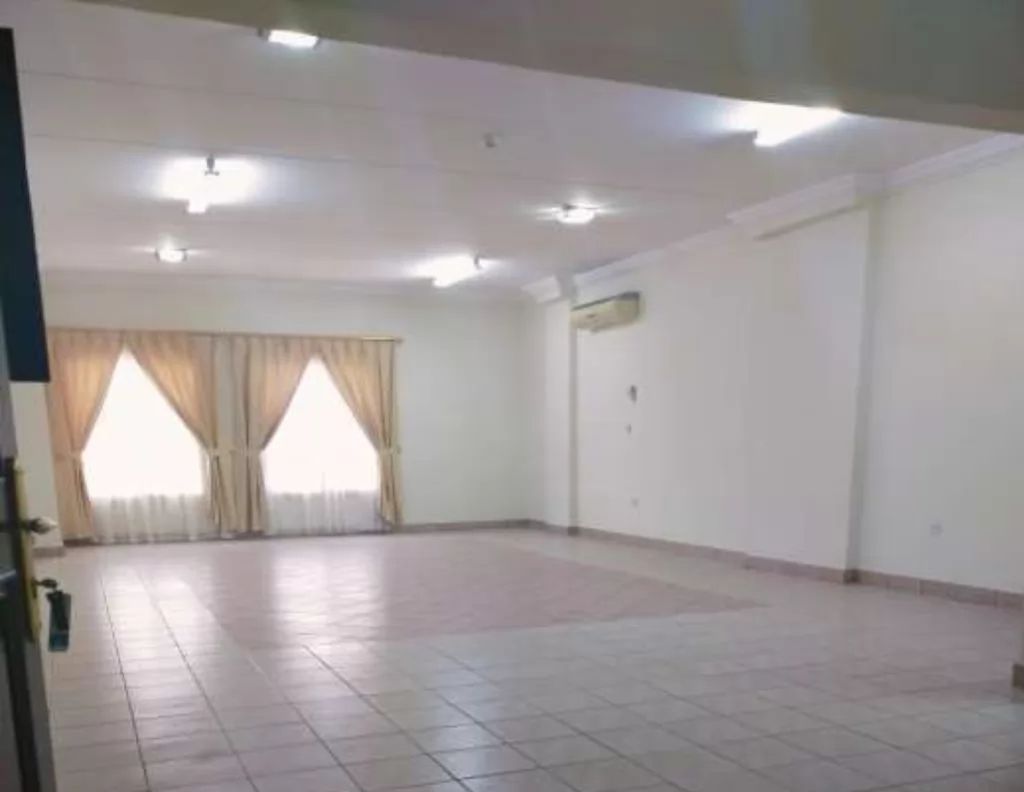 Residential Property 3 Bedrooms U/F Apartment  for rent in Doha-Qatar #13761 - 1  image 
