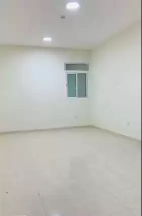 Residential Ready Property 2 Bedrooms U/F Apartment  for rent in Al Sadd , Doha #13766 - 1  image 