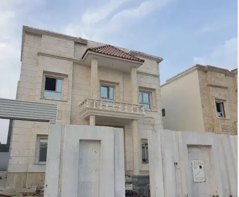 yerleşim Hazır Mülk 7 Yatak Odası U/F Müstakil Villa  satılık içinde Doha #13795 - 1  image 