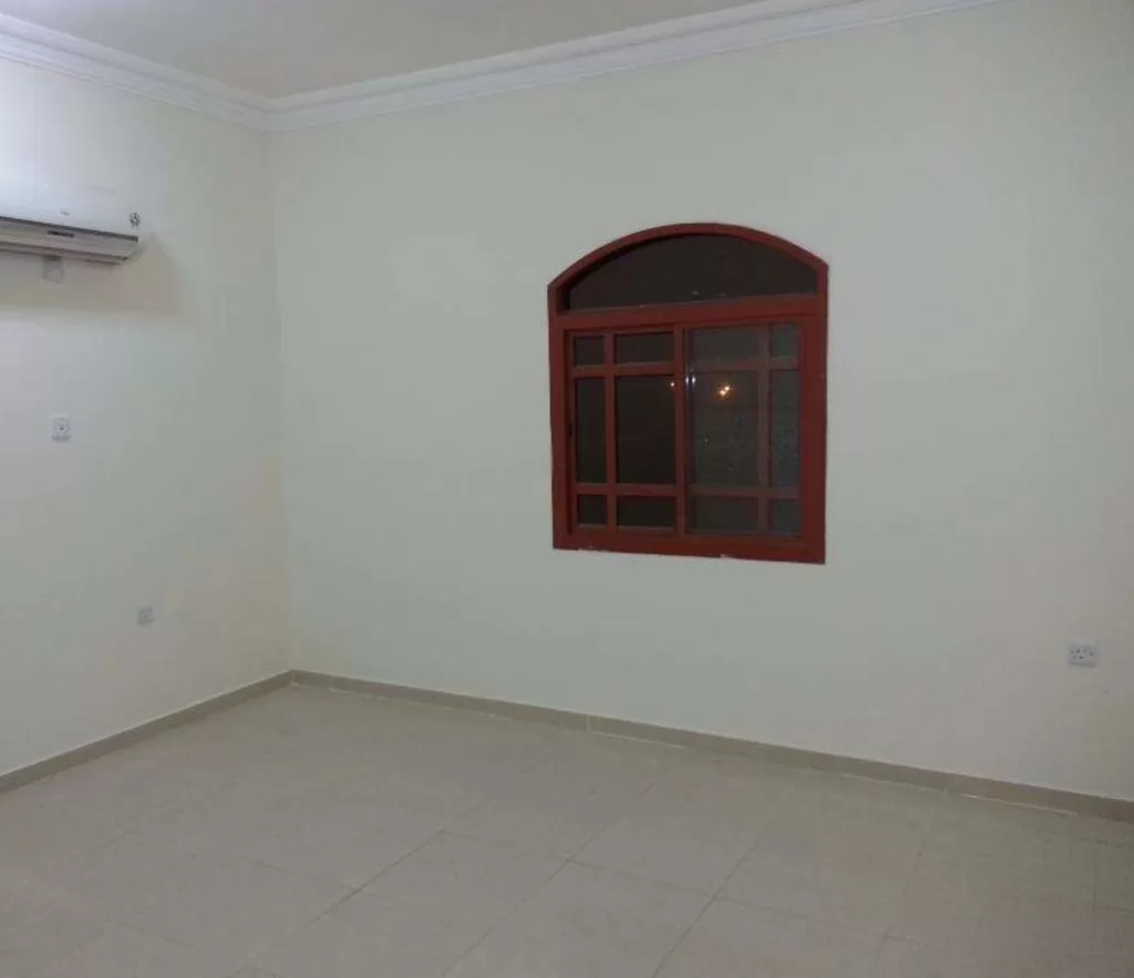 Residential Ready Property 2 Bedrooms U/F Apartment  for rent in Al-Muntazah , Doha-Qatar #13864 - 1  image 