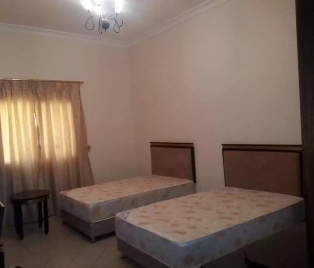 Wohn Klaar eigendom 2 Schlafzimmer F/F Wohnung  zu vermieten in Al Sadd , Doha #13869 - 1  image 