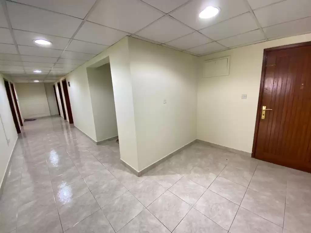 Residencial Listo Propiedad 3 dormitorios U / F Apartamento  alquiler en al-sad , Doha #13898 - 1  image 