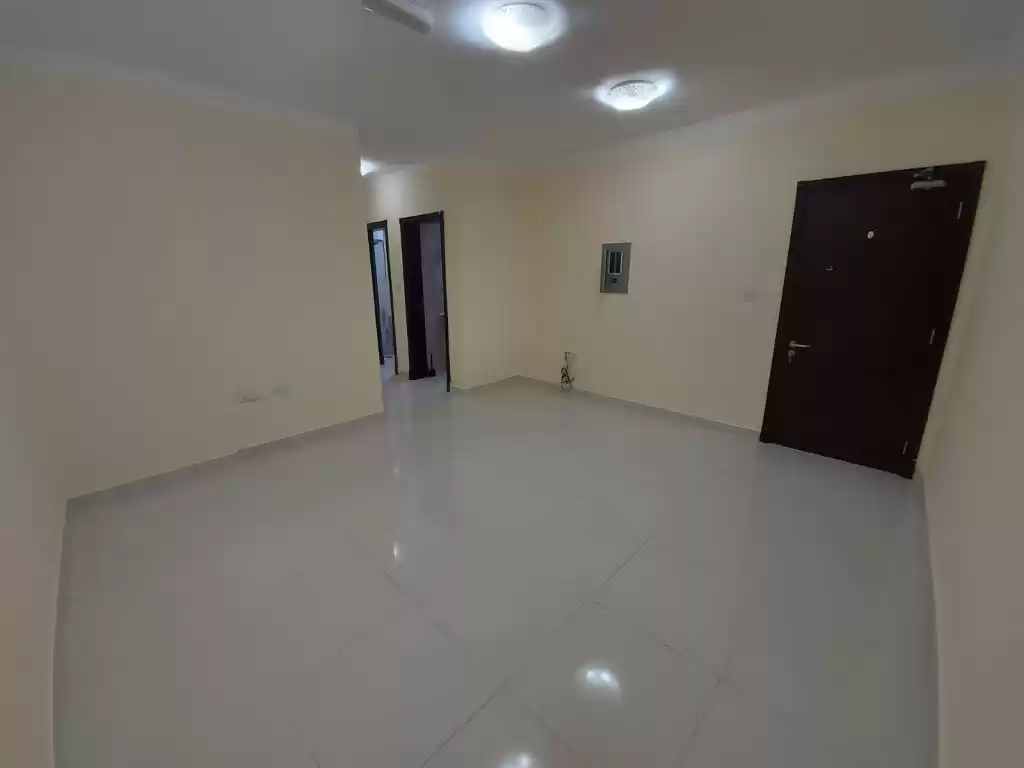 Residential Ready Property 2 Bedrooms U/F Apartment  for rent in Al Sadd , Doha #13899 - 1  image 