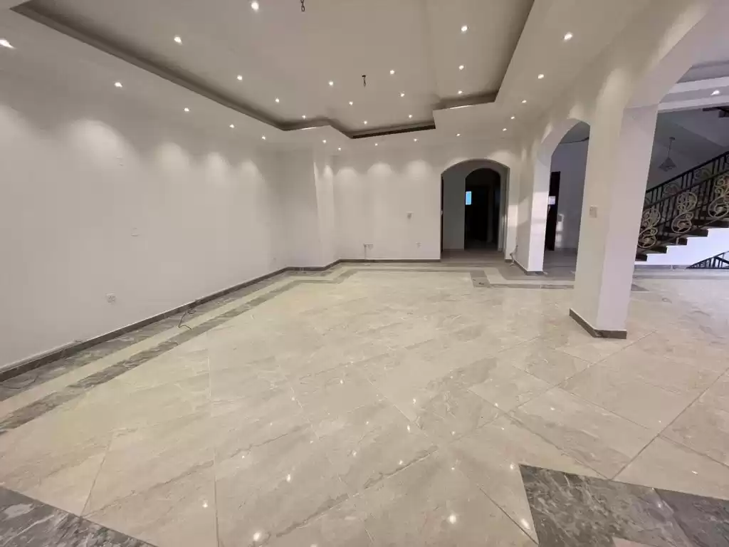 Residential Ready Property 7+ Bedrooms U/F Standalone Villa  for rent in Al Sadd , Doha #13920 - 1  image 