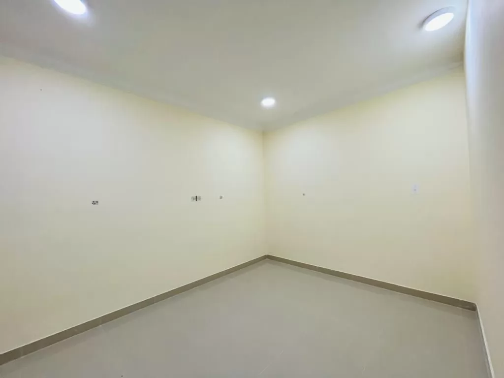 Residential Ready Property Studio U/F Apartment  for rent in Doha-Qatar #13929 - 1  image 