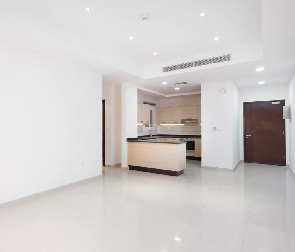 Жилой Готовая недвижимость 2 спальни С/Ж Квартира  в аренду в Доха #13938 - 1  image 