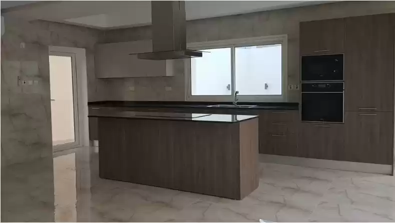 Residential Ready Property 5 Bedrooms U/F Standalone Villa  for sale in Al Sadd , Doha #13964 - 1  image 