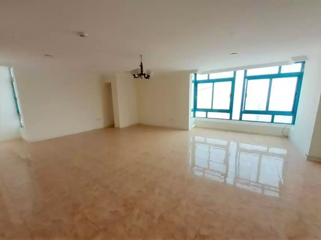 Wohn Klaar eigendom 3 Schlafzimmer U/F Wohnung  zu vermieten in Al Sadd , Doha #14036 - 1  image 