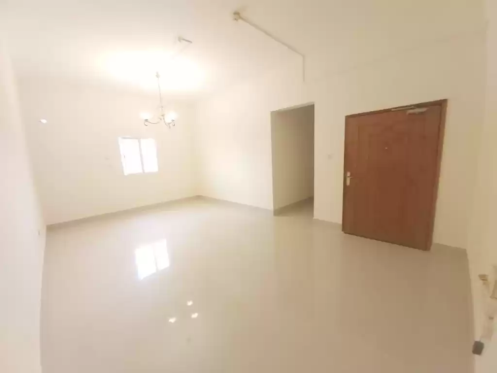 Residential Ready Property 2 Bedrooms U/F Apartment  for rent in Al Sadd , Doha #14043 - 1  image 