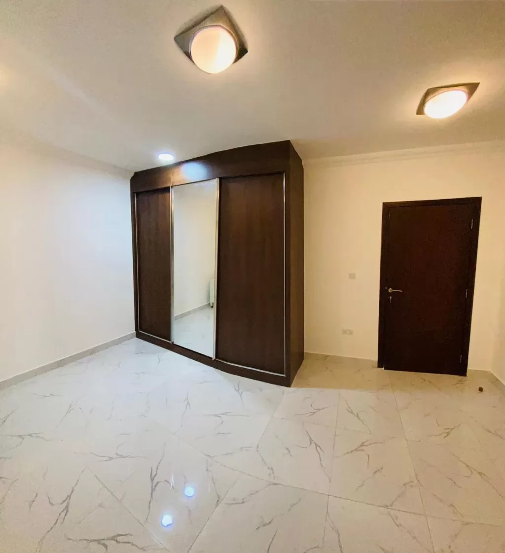 Residential Property Studio U/F Apartment  for rent in Doha-Qatar #14079 - 2  image 