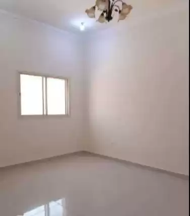 Wohn Klaar eigendom 1 Schlafzimmer U/F Wohnung  zu vermieten in Al Sadd , Doha #14119 - 1  image 