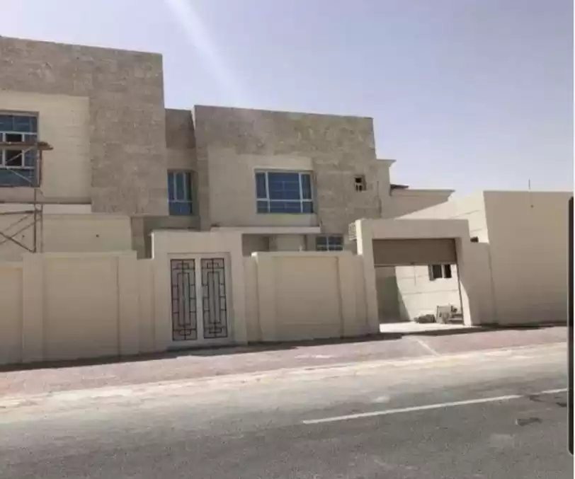 Жилой Готовая недвижимость 6 спален Н/Ф Отдельная вилла  продается в Доха #14120 - 1  image 