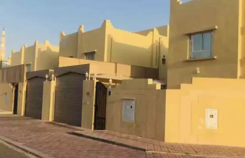 Residential Ready Property 6 Bedrooms U/F Standalone Villa  for sale in Al Sadd , Doha #14122 - 1  image 