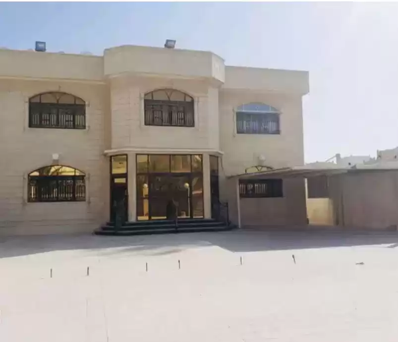 Residential Ready Property 7 Bedrooms U/F Standalone Villa  for sale in Doha #14123 - 1  image 